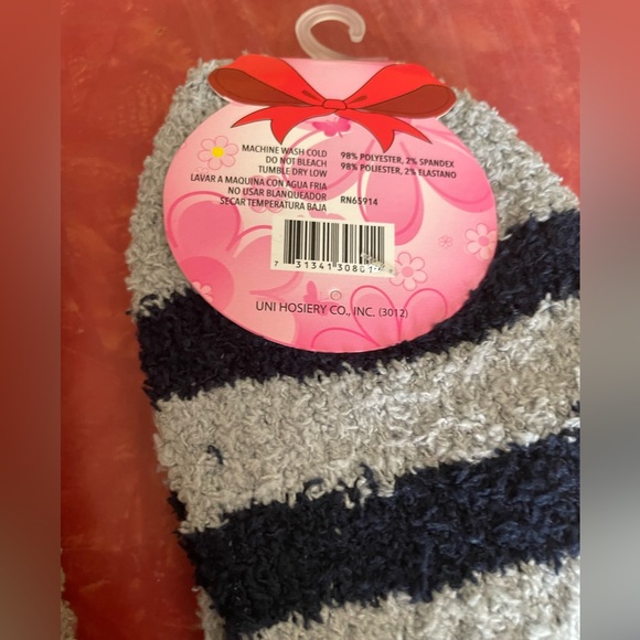 🎄❤️💚🧑‍🎄🐧NWT LONG MOPAS FUZZY COMFY SOCKS - Picture 5 of 16